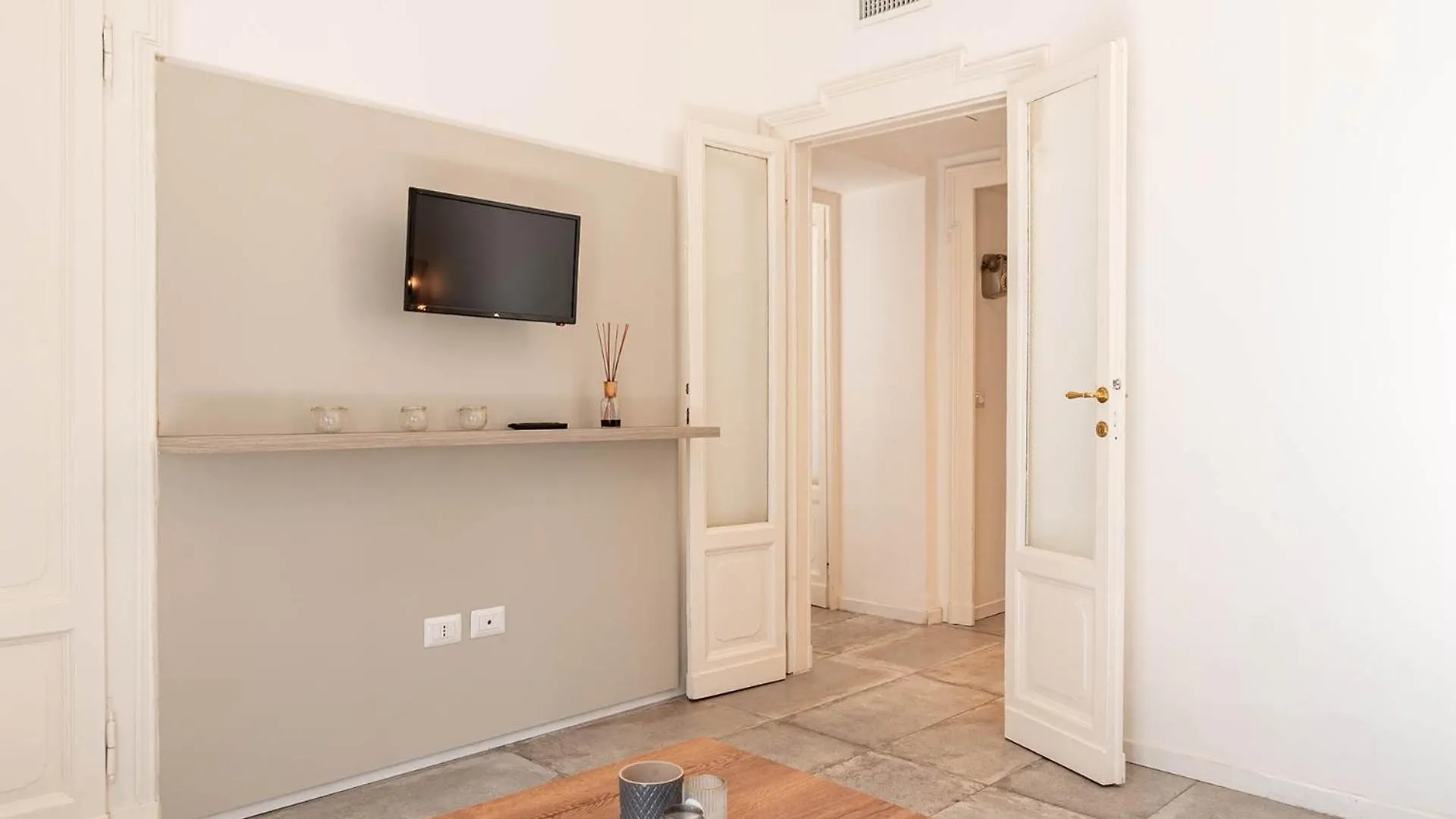 Guest Planet - 18 Suite Home Μιλάνο 0*,  Ιταλία