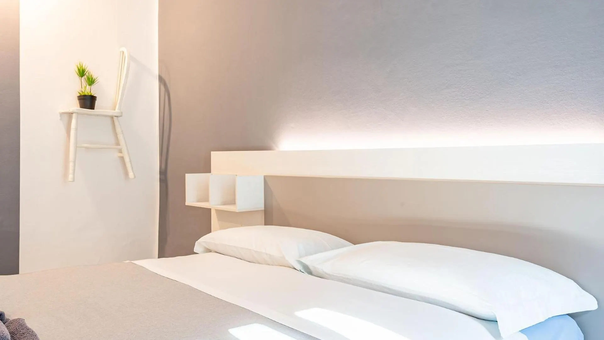 Guest Planet - 18 Suite Home Milan Italie